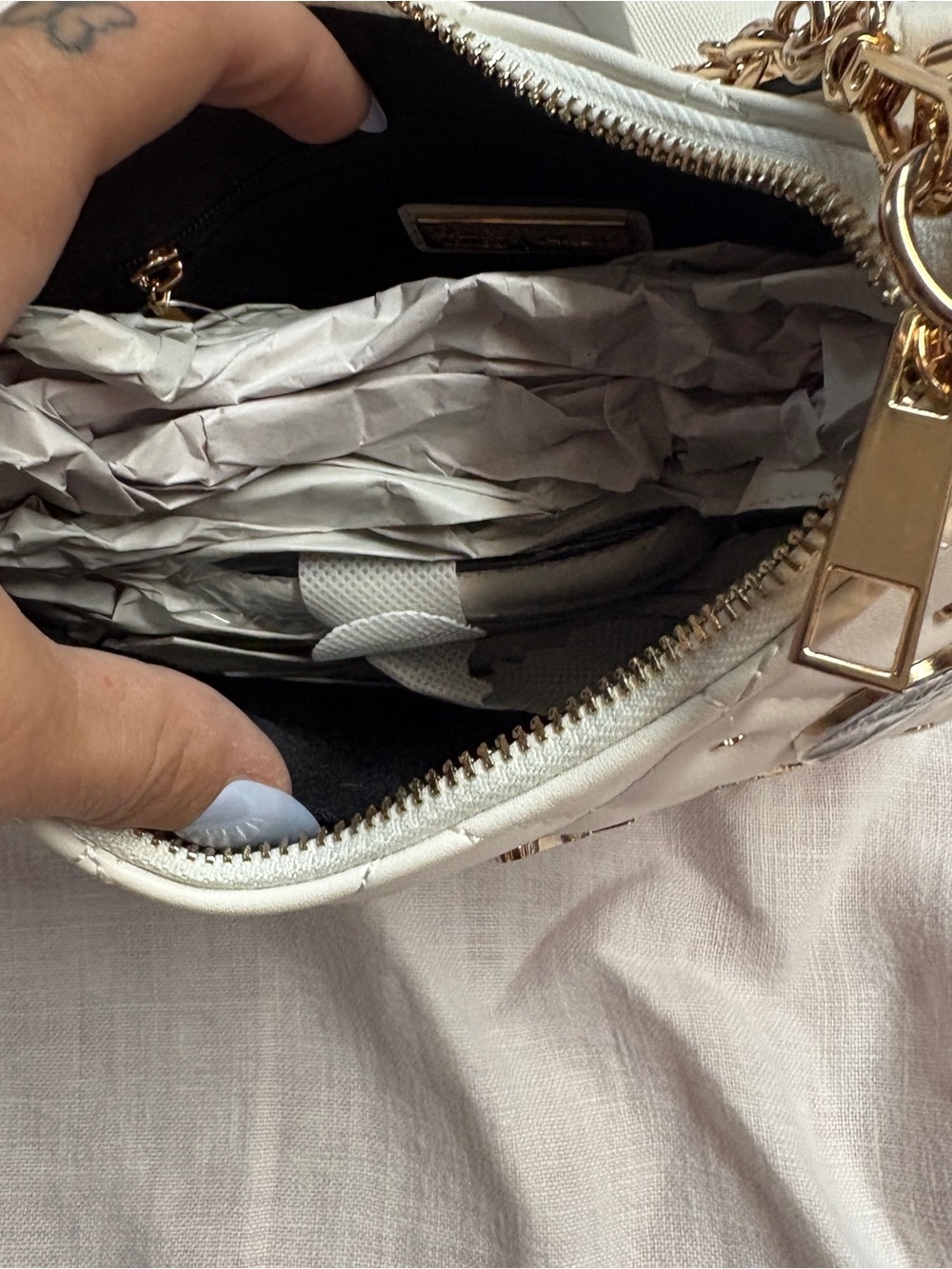 Aldo White Quilted Mini Crossbody with Looney Tunes Pins - Picture 6 of 6